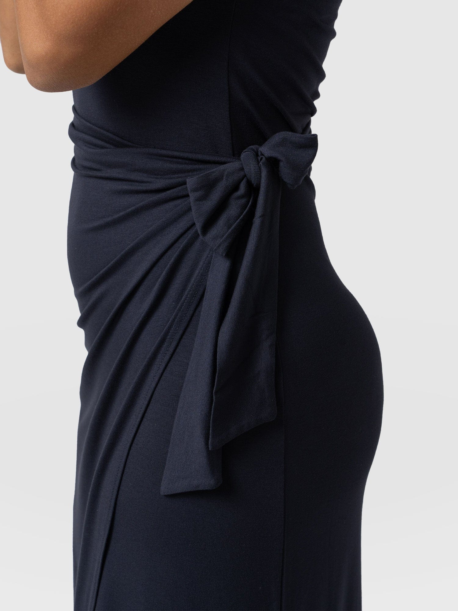 Amelia Short Sleeve Wrap Dress Navy - Women's Dresses | Saint + Sofia® EU